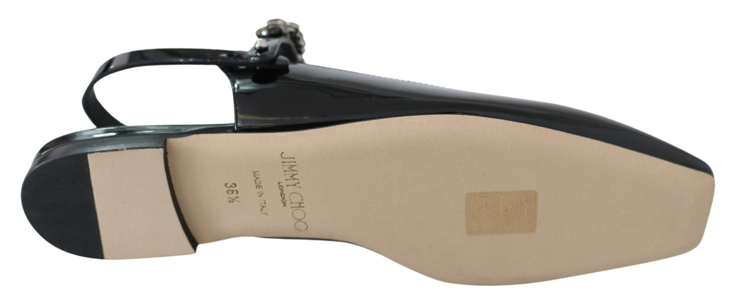 Elegantes zapatos planos negros de charol con detalles de cristal de Jimmy Choo