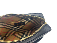Bolso bandolera pequeño de piel para cámara Burberry con logotipo TB