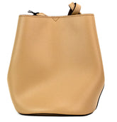 Bolso de mano tipo cubo Burberry Lorne pequeño de piel con cuadros Haymarket en color camello