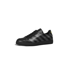 Zapatillas Off-White de piel de becerro negra para mujer