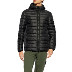 Chaqueta de nailon negra de Stone Island