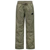 Vaqueros y pantalones de nailon verde de CP Company