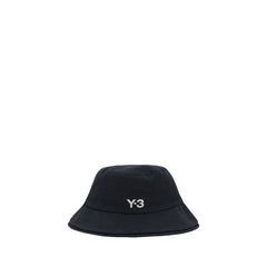 Sombrero de pescador con el logotipo de Y-3