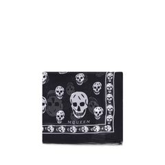 Bufanda de seda con calaveras de Alexander McQueen