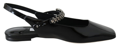 Elegantes zapatos planos negros de charol con detalles de cristal de Jimmy Choo
