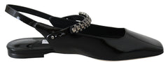Elegantes zapatos planos negros de charol con detalles de cristal de Jimmy Choo