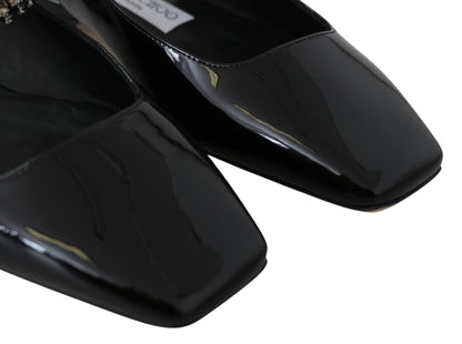 Elegantes zapatos planos negros de charol con detalles de cristal de Jimmy Choo