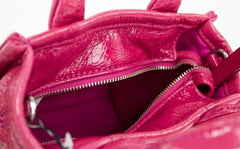Bolso bandolera Marc Jacobs The Shiny Crinkle Micro Tote de piel color magenta