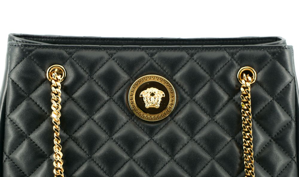 Elegante bolso tote de piel napa acolchada de Versace