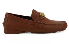 Mocasines elegantes de piel con relieve de Medusa de Versace