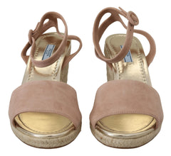 Sandalias elegantes de cuña con tira al tobillo de ante de Prada