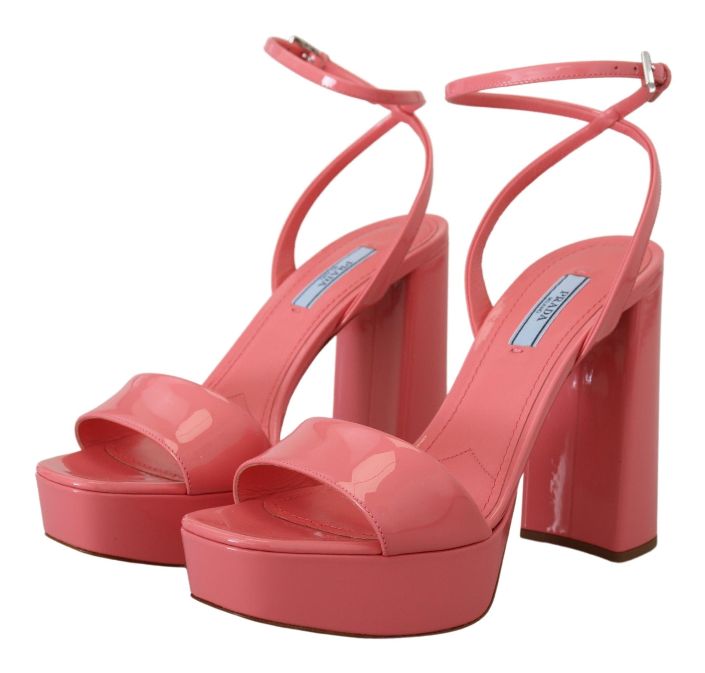 Sandalias de plataforma Prada Chic de charol rosa
