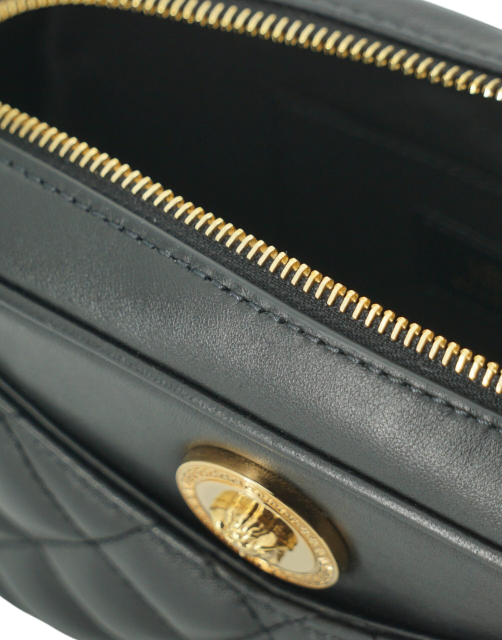 Bolso bandolera pequeño y elegante de piel negra de Versace