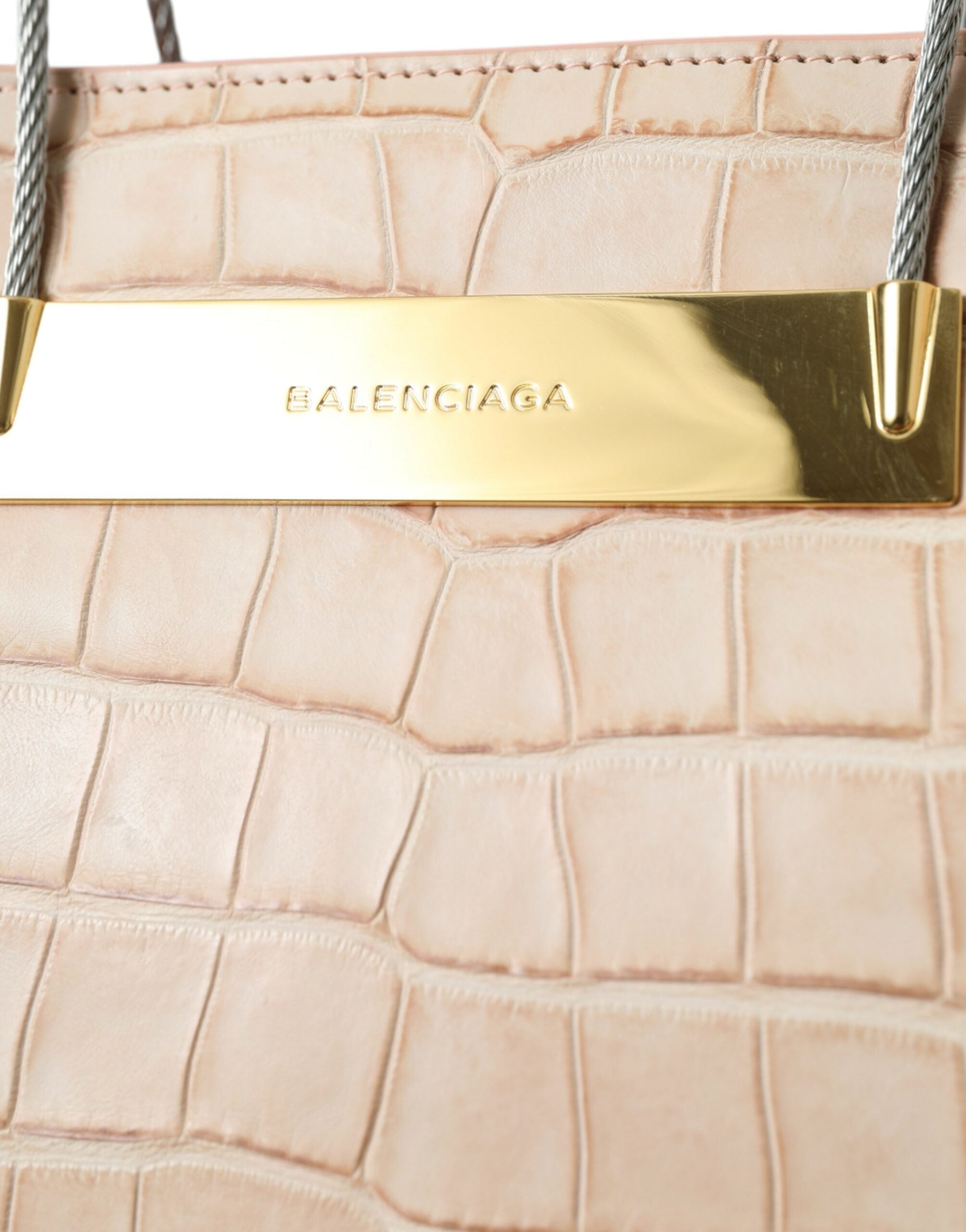Bolso tote elegante de piel de caimán rosa de Balenciaga