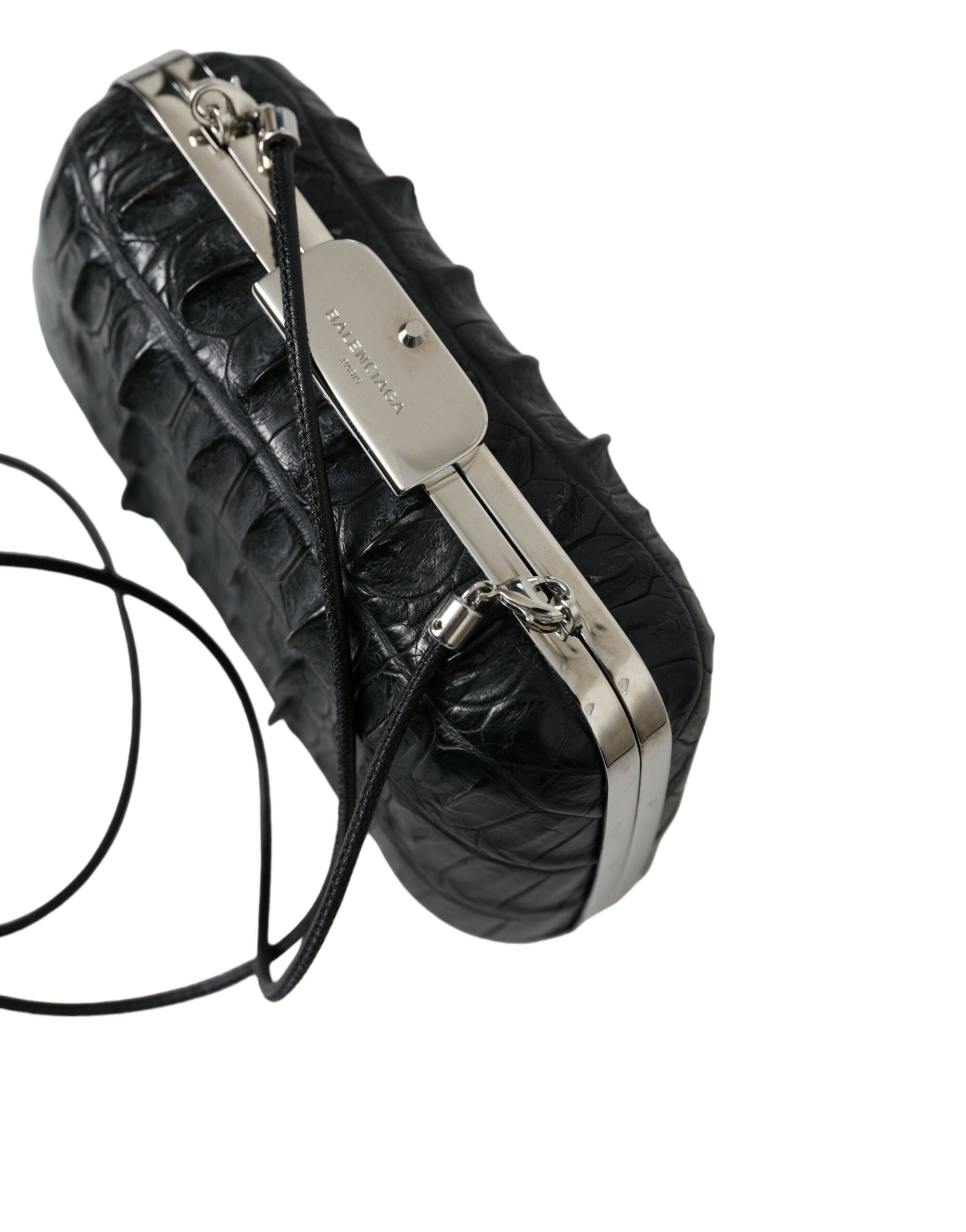 Elegante bolso de noche de piel de cocodrilo de Balenciaga
