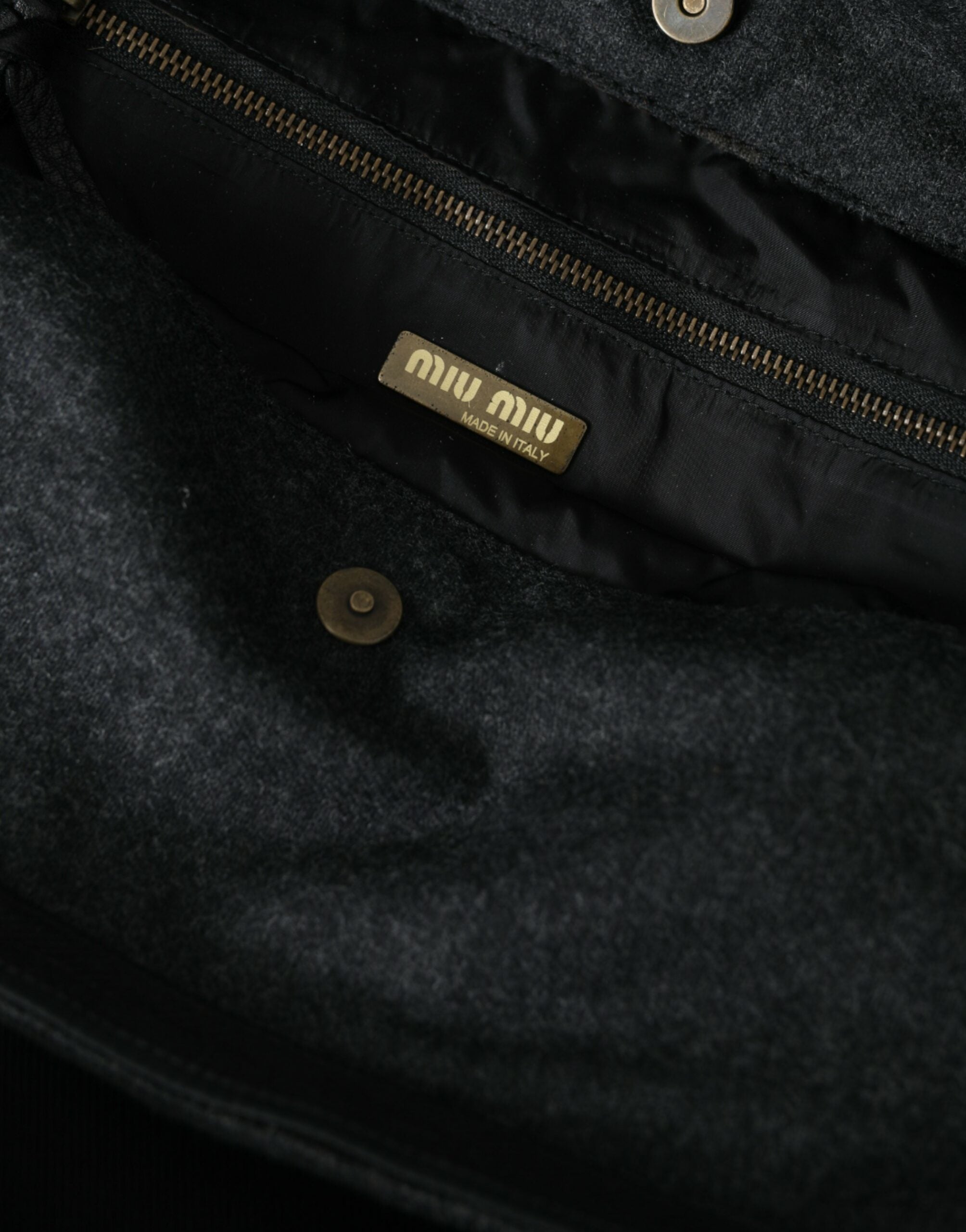 Bolso tote vaquero negro elegante Miu Miu para el día a día