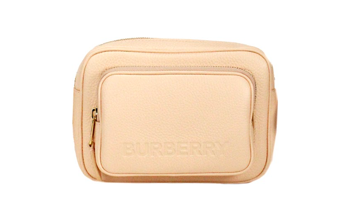 Bolso bandolera pequeño para cámara de piel granulada en color rosa melocotón de la marca Burberry
