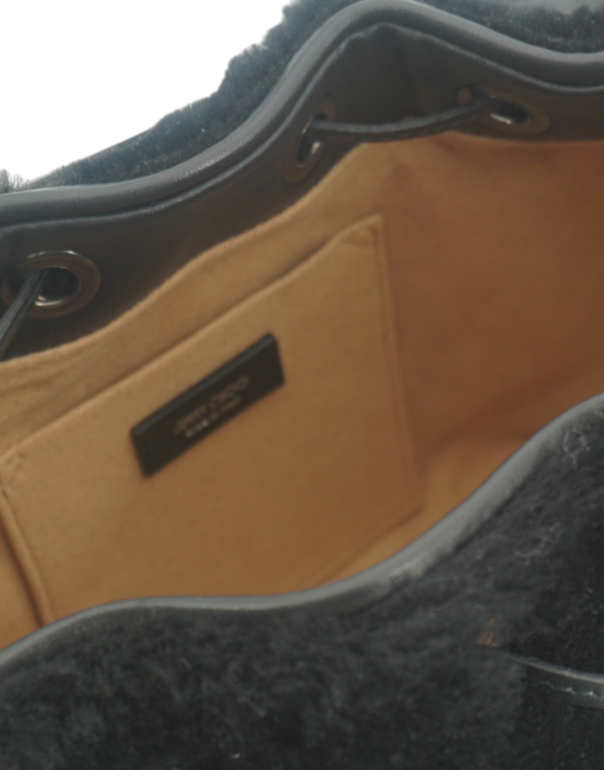 Bolso de mano y hombro de piel negra Jimmy Choo