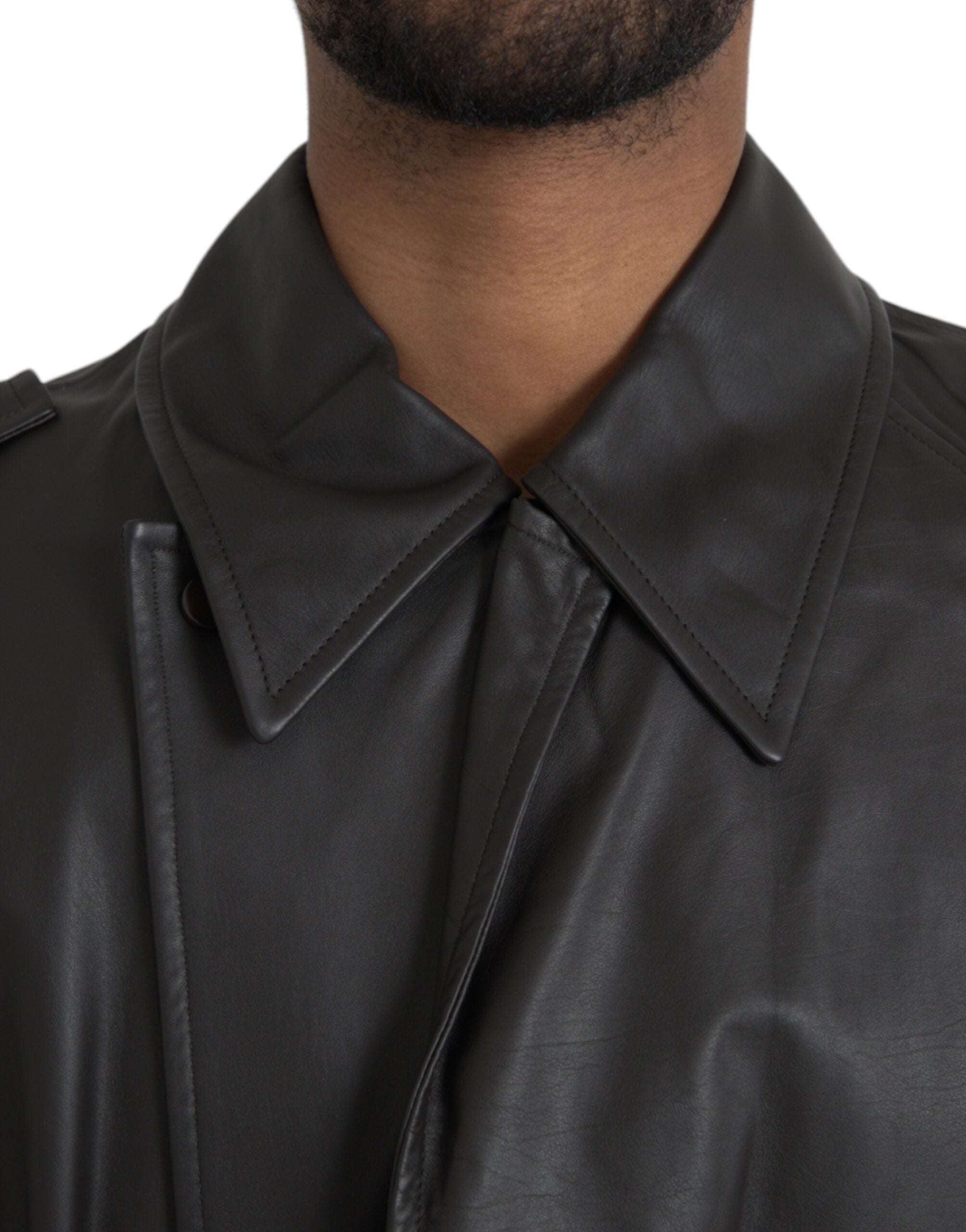 Chaqueta impermeable de cuero negro mate de Bottega Veneta