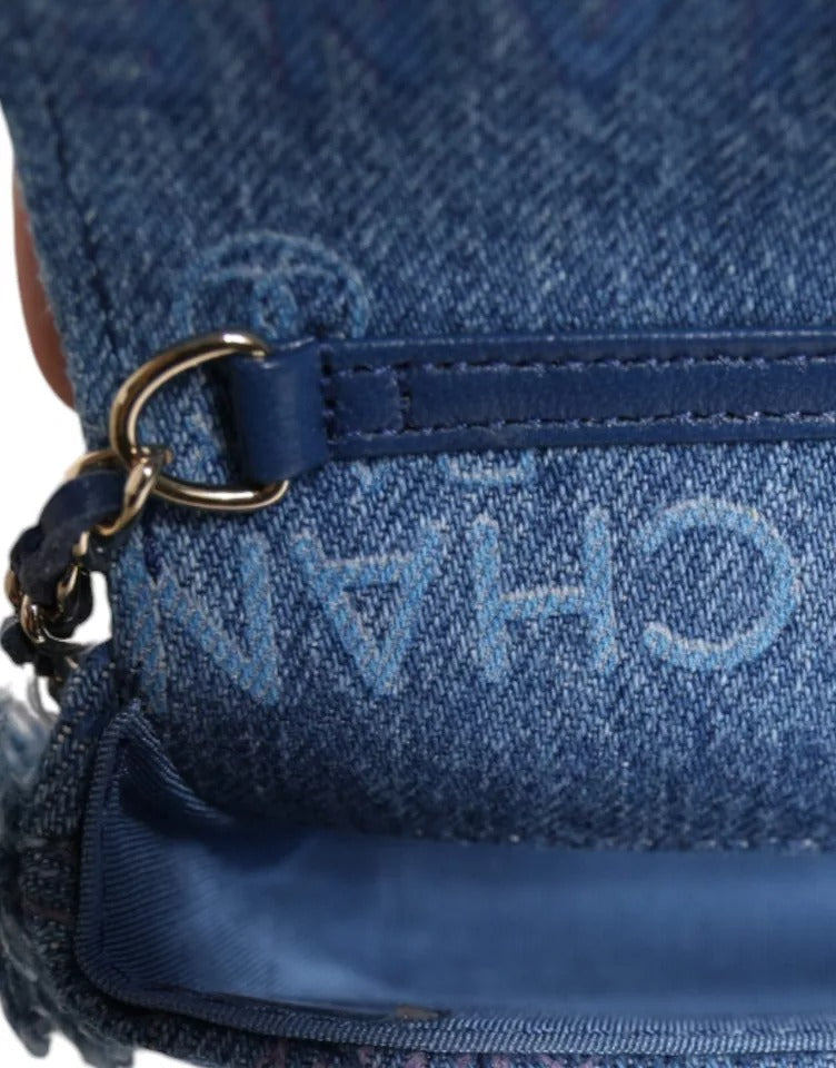 Bolso de hombro con flecos y micrologotipo estampado con solapa Mood Denim de Chanel