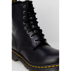 Bota de cuero negra Dr. Martens