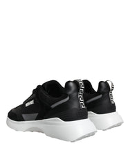 Zapatillas bajas Versace de lona negra con tejido cuádruple Medusa