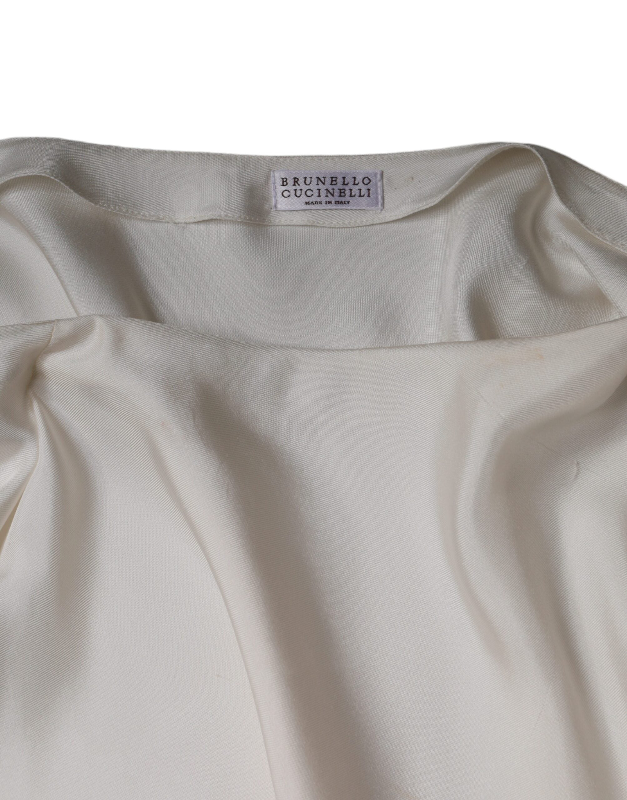 Blusa de manga larga con cuello Ascot de seda beige de Brunello Cucinelli