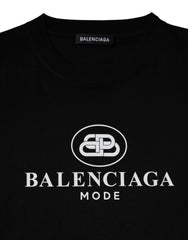 Camiseta de algodón negra de Balenciaga con cuello redondo y manga corta y estampado del logotipo
