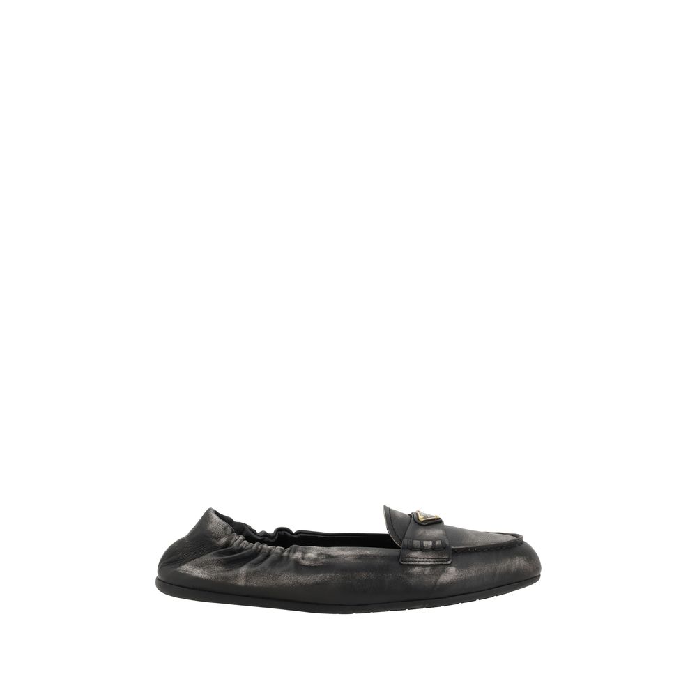 Mocasines Prada de piel con efecto vintage