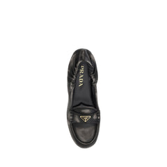 Mocasines Prada de piel con efecto vintage