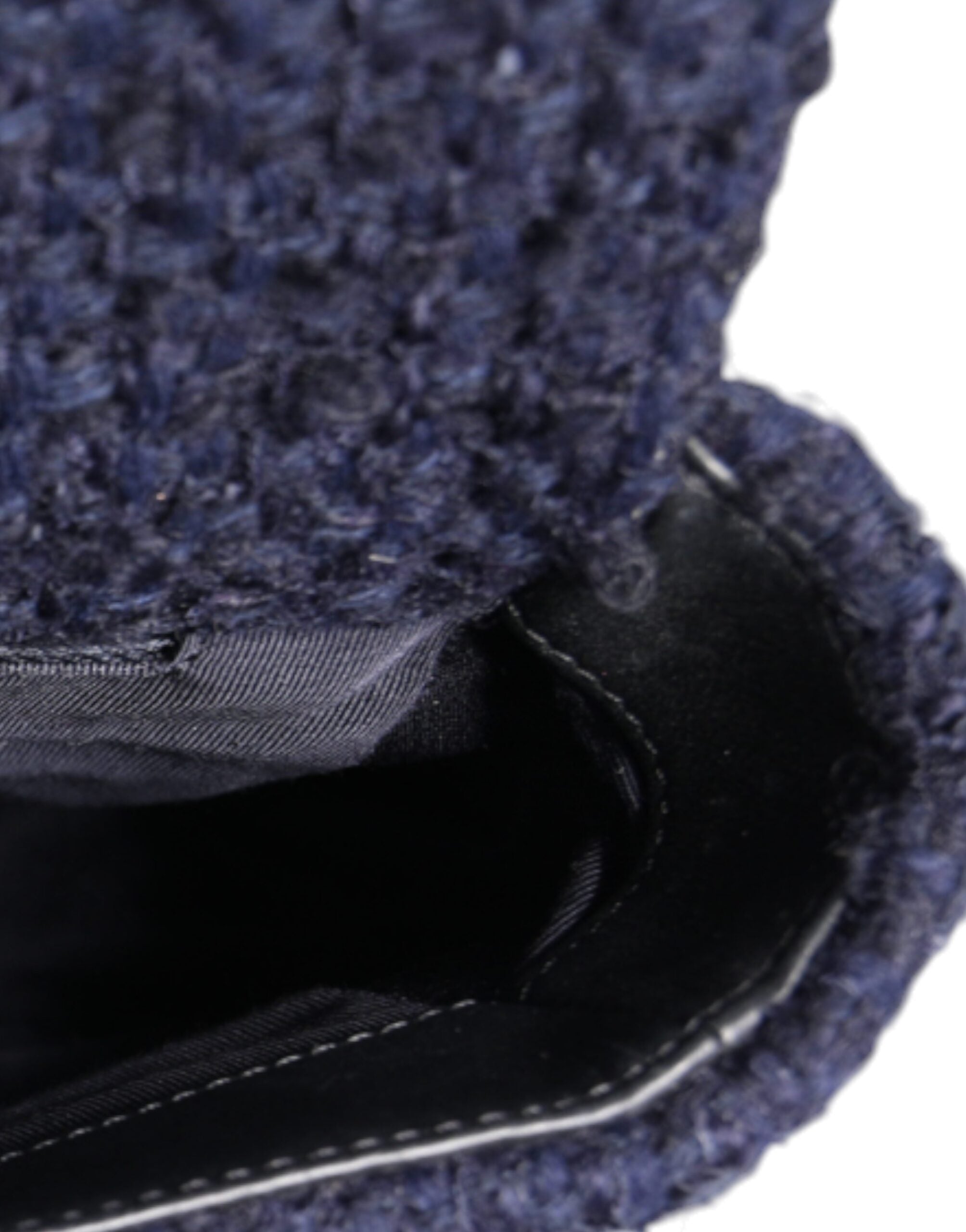 Bolso de hombro Chanel azul oscuro con solapa mediana de tweed CC con cadena dorada y gris