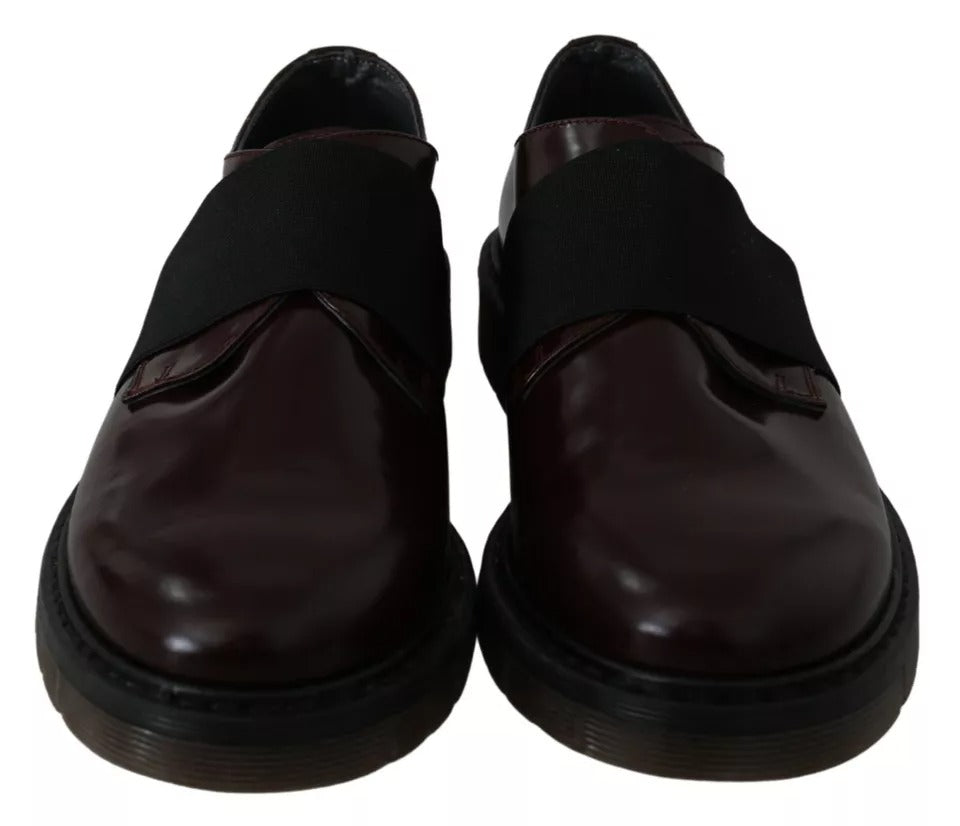 Zapatos Dr. Martens de cuero marrón oscuro con correa elástica
