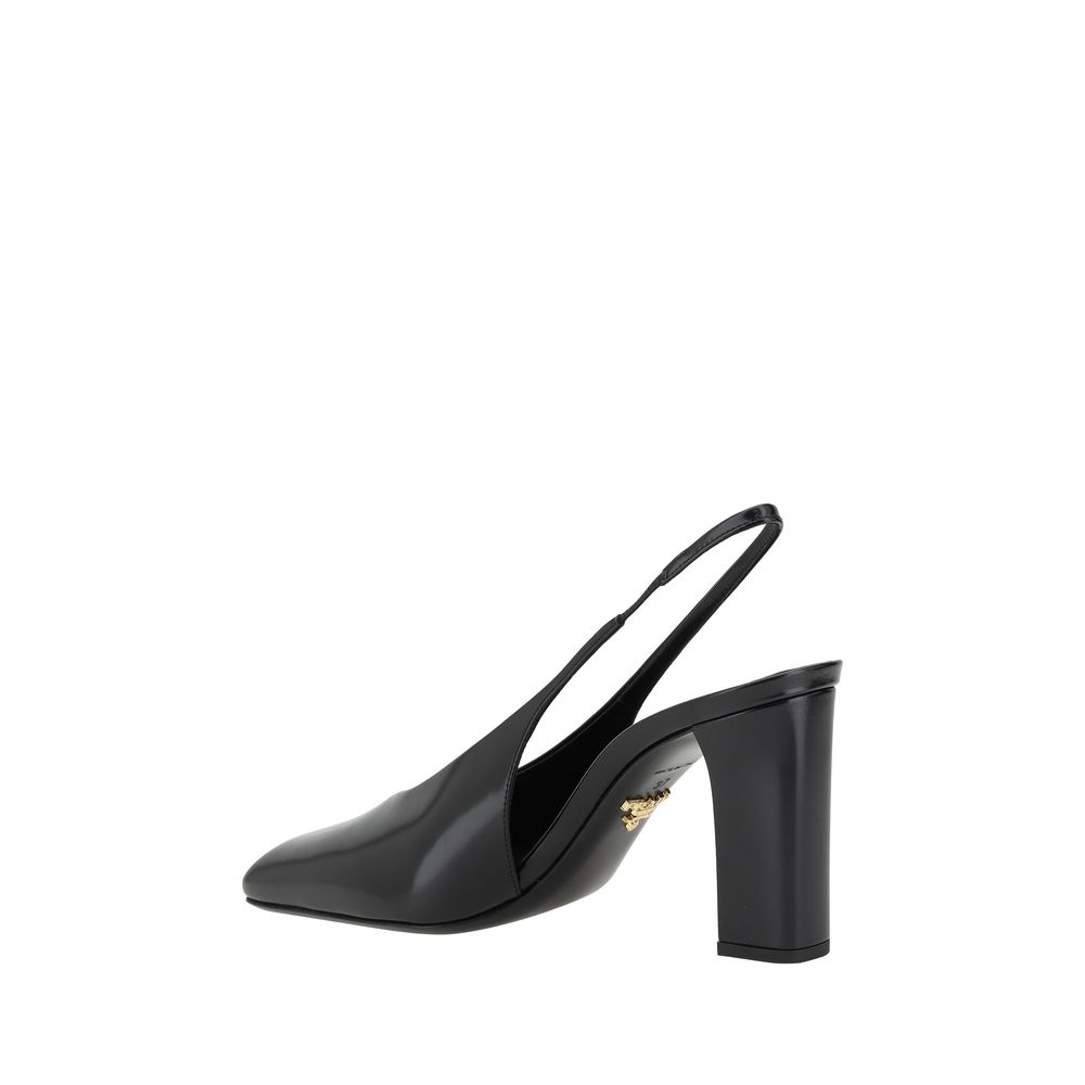 Zapatos de salón Prada de piel de becerro negra