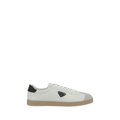 Zapatillas deportivas con el logotipo de Prada