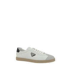 Zapatillas deportivas con el logotipo de Prada