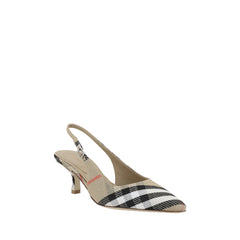 Zapatos de tacón Burberry con tira trasera
