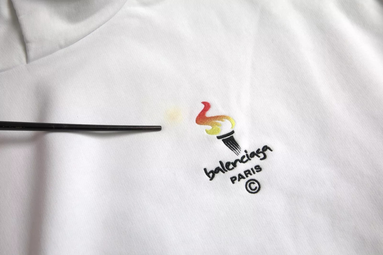 Suéter extragrande con capucha y logotipo de algodón blanco de Balenciaga