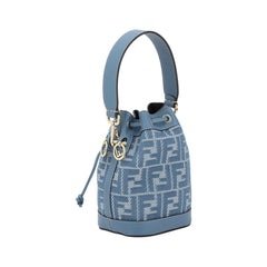 Bolso tipo cubo FF de Fendi
