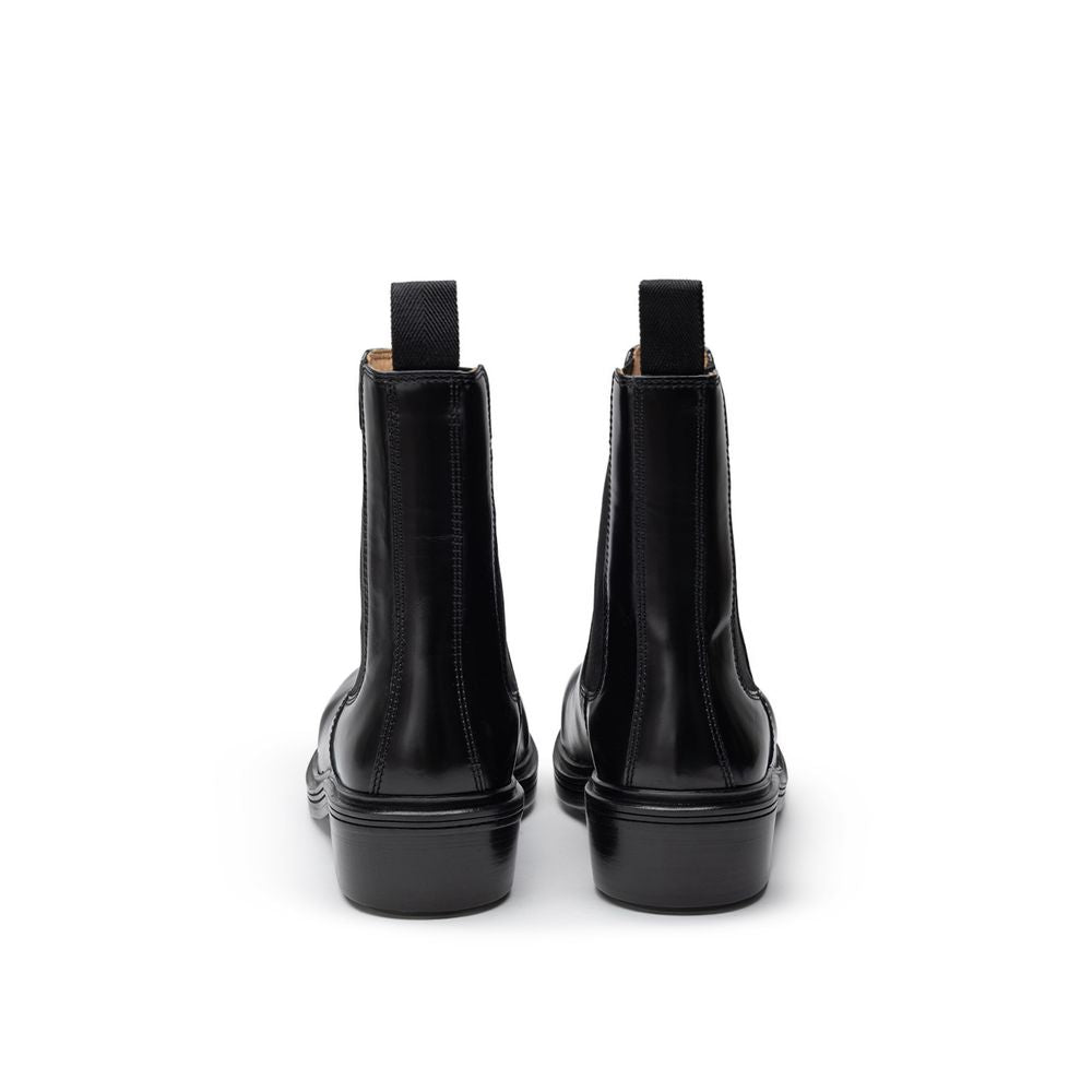 Bota de piel negra Bottega Veneta