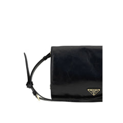 Bolso de hombro de piel arrugada de Prada