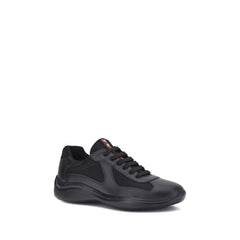 Las zapatillas Prada de América