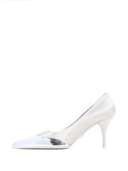 Zapatos de salón Prada de piel plateada metalizada y satén