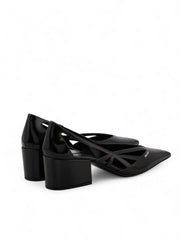 Zapatos de tacón Prada de piel negra con aberturas, talla 55