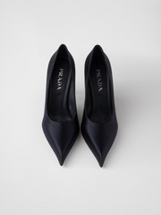 Zapatos de tacón de satén azul Prada