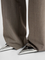 Zapatos de salón Prada de piel plateada metalizada y satén negro