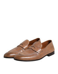 Zapatos de vestir formales tipo mocasín de cuero marrón Brunello Cucinelli