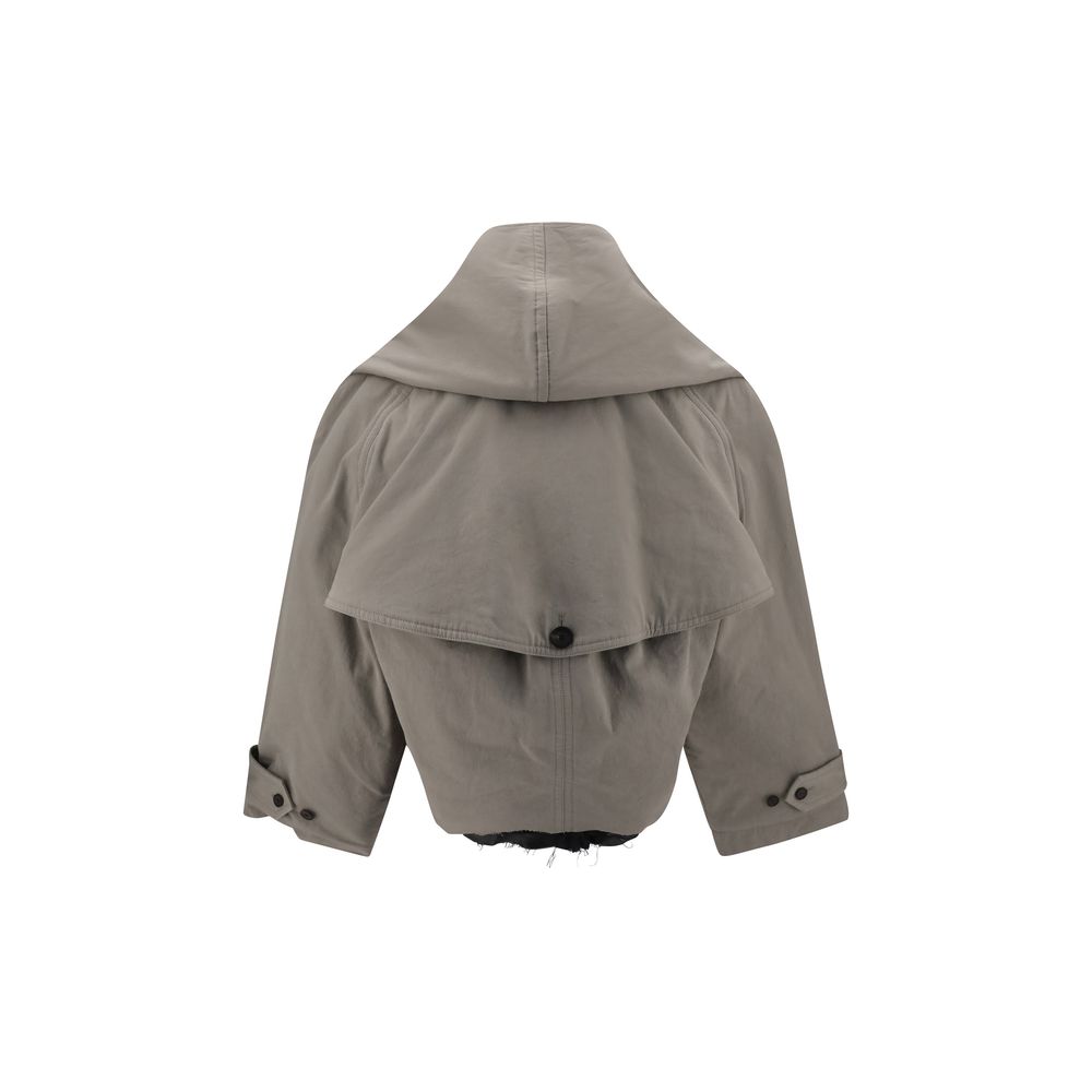 Gabardina con capucha invertida de Balenciaga