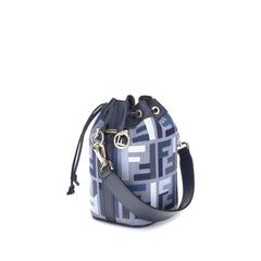 Bolso mini tipo cubo Mon Tresor de Fendi