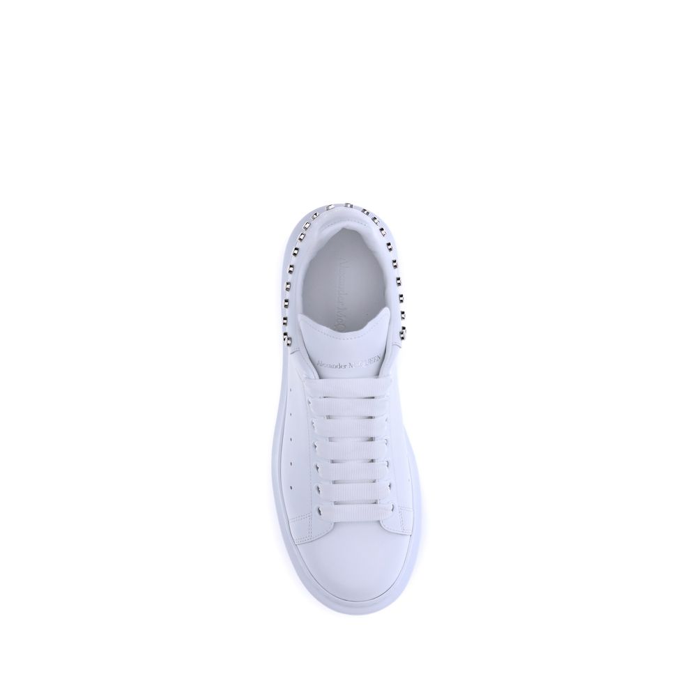 Zapatillas de piel con tachuelas de Alexander McQueen