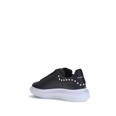 Zapatillas de piel con tachuelas de Alexander McQueen